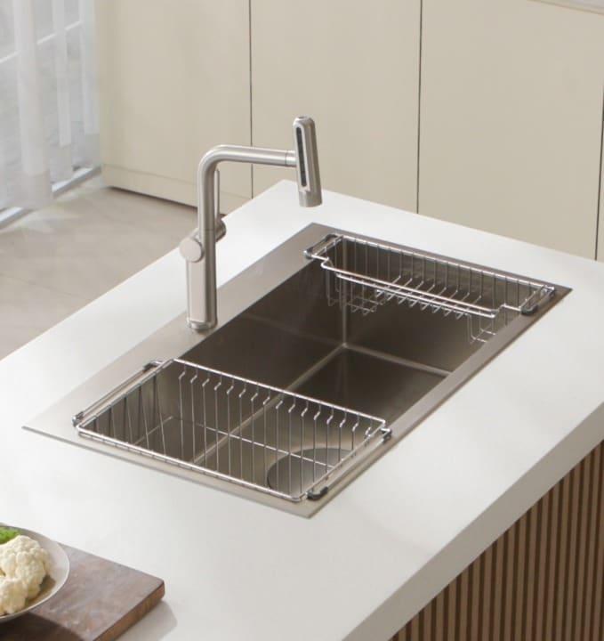 본문 이미지 - 아티잔 엠보 사각싱크볼 'EDU858' 모델의 모습 / 사진=아티잔 제공