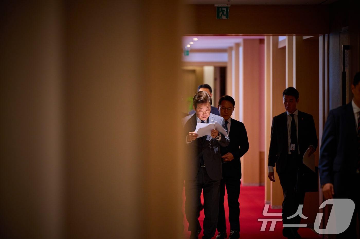 이재명 대통령이 지난 1일 서울 용산 대통령실 청사로 출근하고 있다. &#40;대통령실 제공. 재판매 및 DB 금지&#41; 2025.9.2/뉴스1 ⓒ News1 이재명 기자