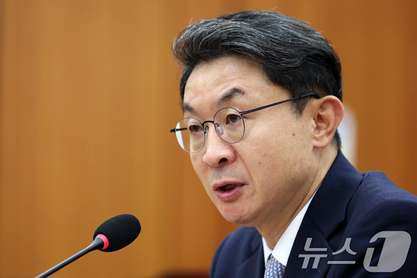 이억원 금융위원장 후보자 2일 서울 여의도 국회에서 열린 국회 정무위원회에서 열린 인사청문회에 출석해 의원 질의에 답변하고 있다. 2025.9.2/뉴스1 ⓒ News1 이승배 기자