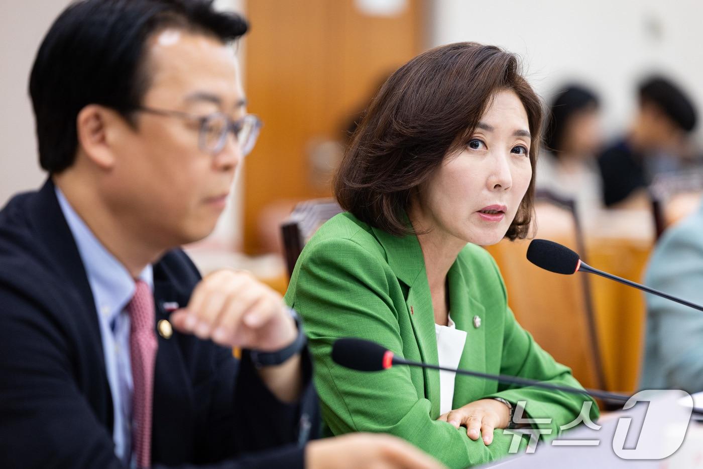 나경원 국민의힘 의원이 2일 서울 여의도 국회에서 열린 제429회 국회(정기회) 법제사법위원회 제1차 법안심사제1소위원회에서 인사말을 하고 있다. 2025.9.2/뉴스1 ⓒ News1 유승관 기자
