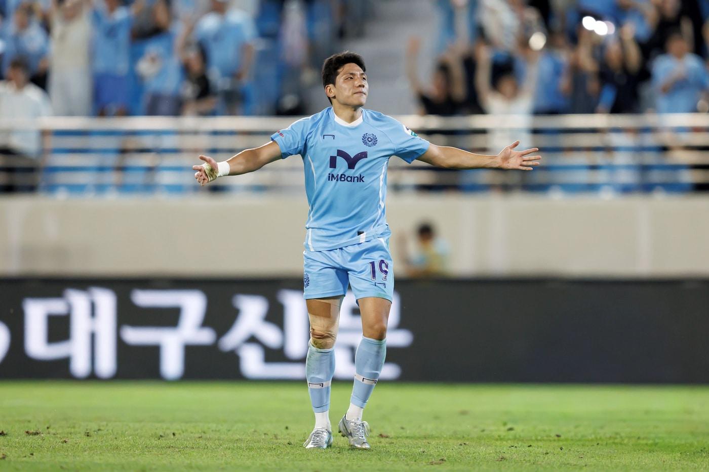 하나은행 K리그1 2025 28라운드 MVP에 선정된 대구FC 박대훈 (한국프로축구연맹 제공)