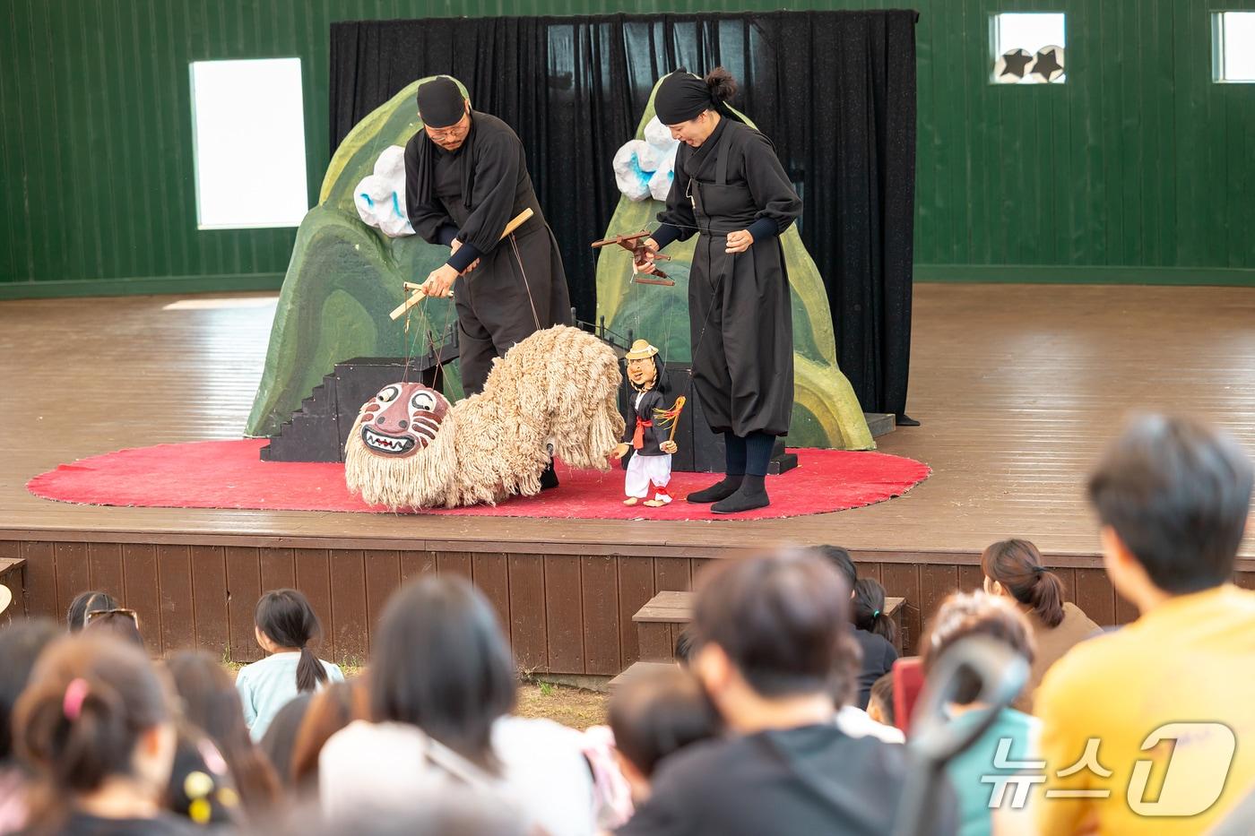 인형극 장면 (옥천군 제공, 재판매 및 DB금지) /뉴스1 