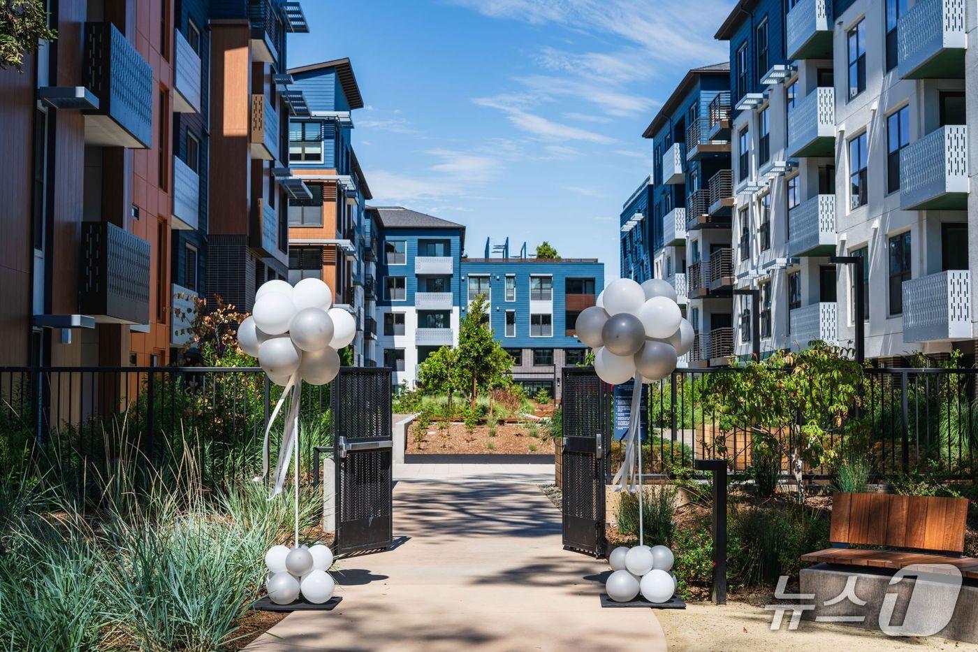  GS건설 첫 미국 아파트 &#39;세븐스&#39; 완공 &#40;GS건설 공식 SNS 갈무리&#41; 뉴스1 ⓒ News1