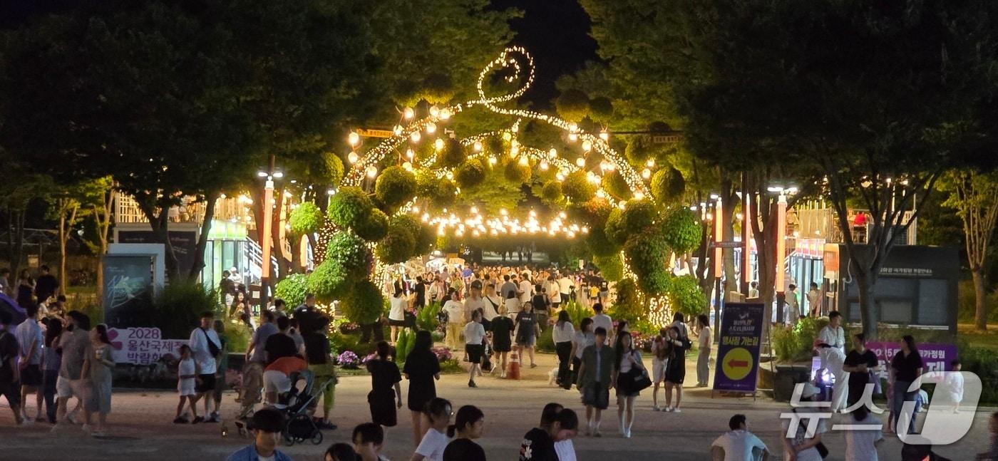  울산 스토리 야시장 모습. &#40;울산시 제공 재판매 및 DB 금지&#41; /뉴스1