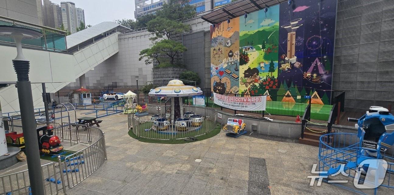 본문 이미지 - 대구도시철도 2호선 용산역에 조성된 ‘달서 용산역 테마파크’가 다음 달 다시 문을 연다. (대구교통공사 제공. 재판매 및 DB 금지)/뉴스1