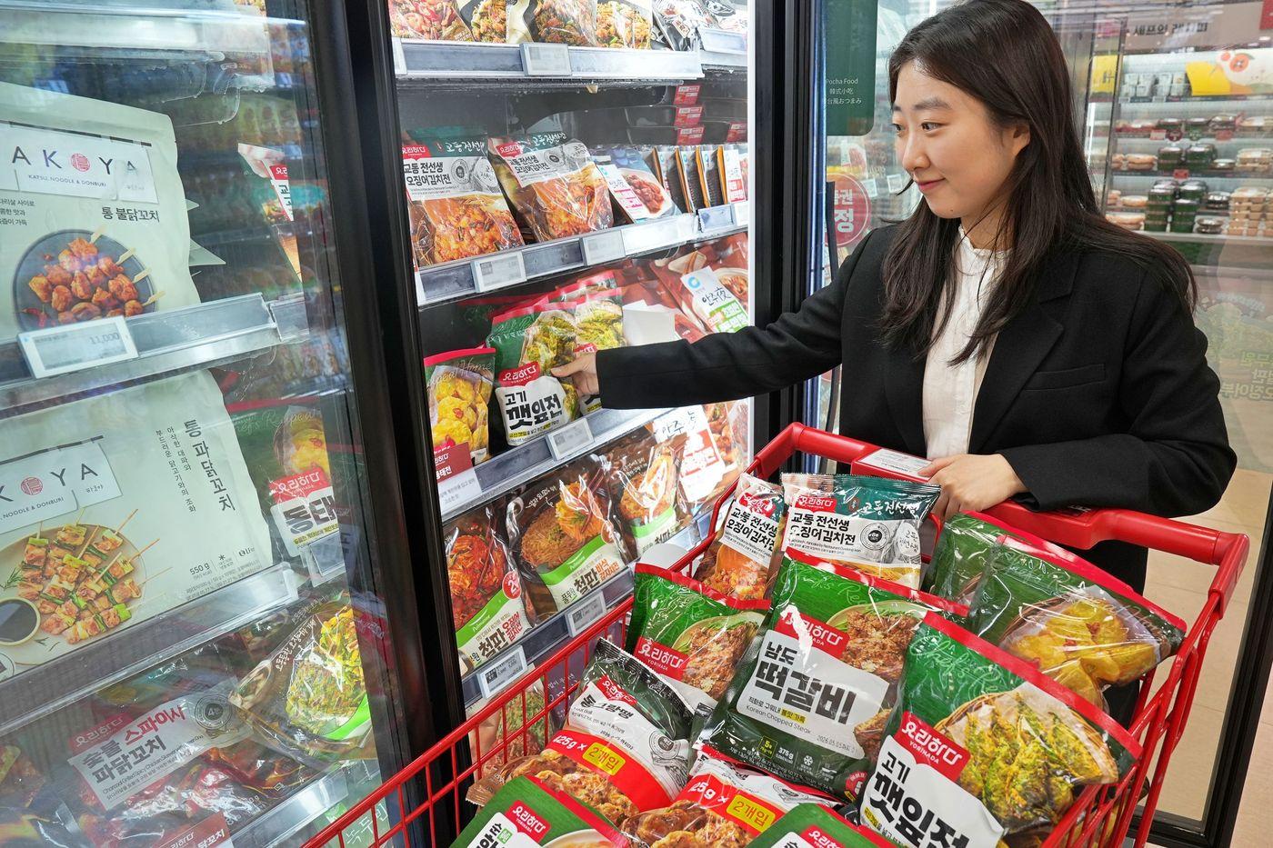 롯데마트는 다음달 1일까지 PB 제수용품 할인 행사를 진행한다.(롯데마트제공)