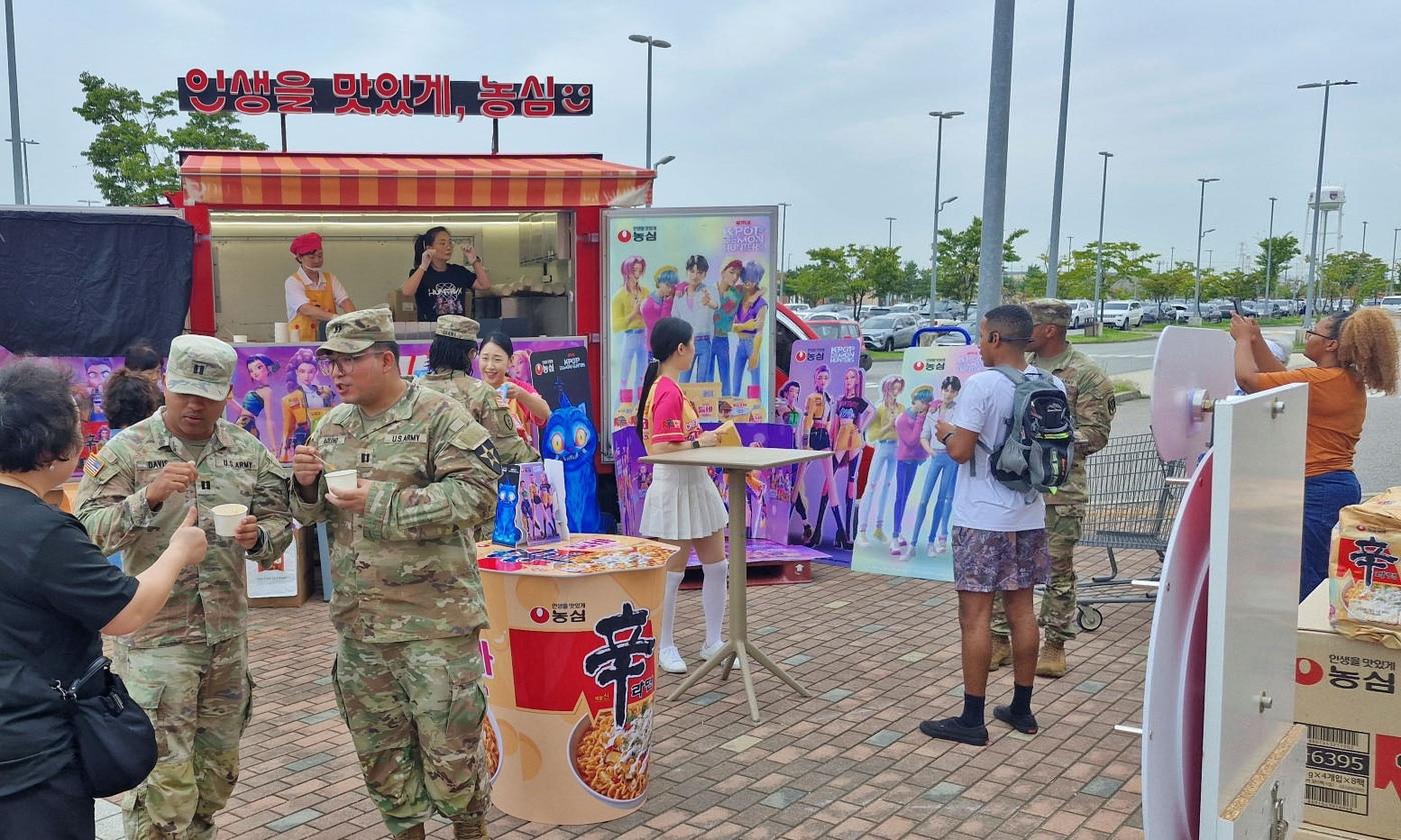 농심 캠프 험프리스 신라면 푸드트럭 행사 현장 사진.(농심 제공)