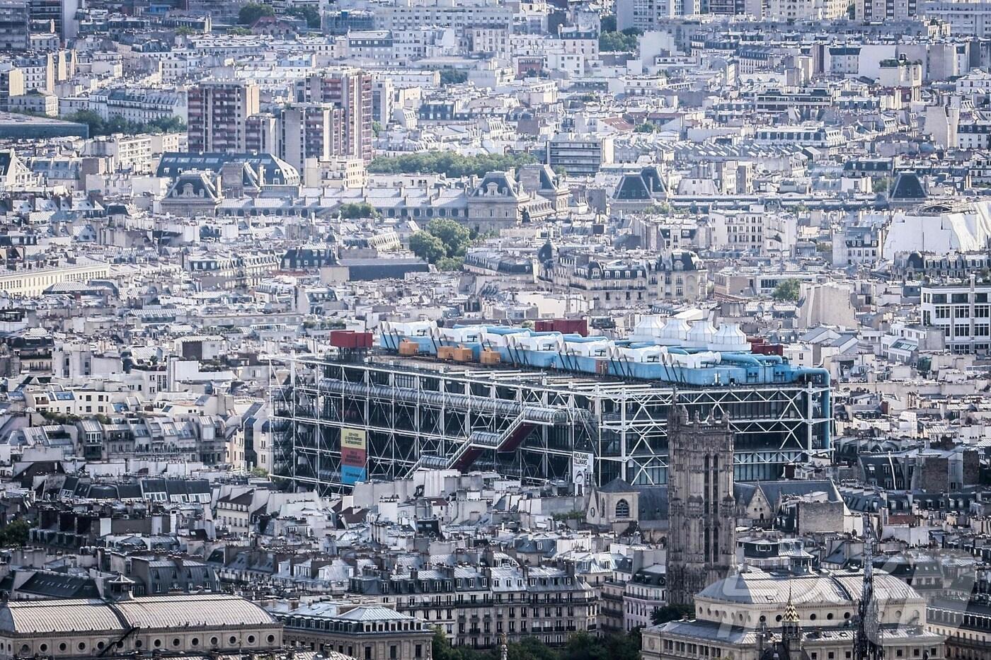 7월 14일(현지시간) 파리 몽파르나스 타워 옥상에서 내려다 본 퐁피두 센터 전경. 2025.07.14. ⓒ AFP=뉴스1 ⓒ News1 윤다정 기자