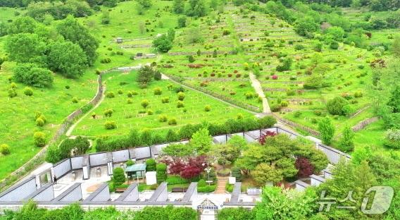 본문 이미지 - 전주효자공원묘지 전경&#40;전주시설공단 제공, 재판매 미 DB 금지&#41;/뉴스1