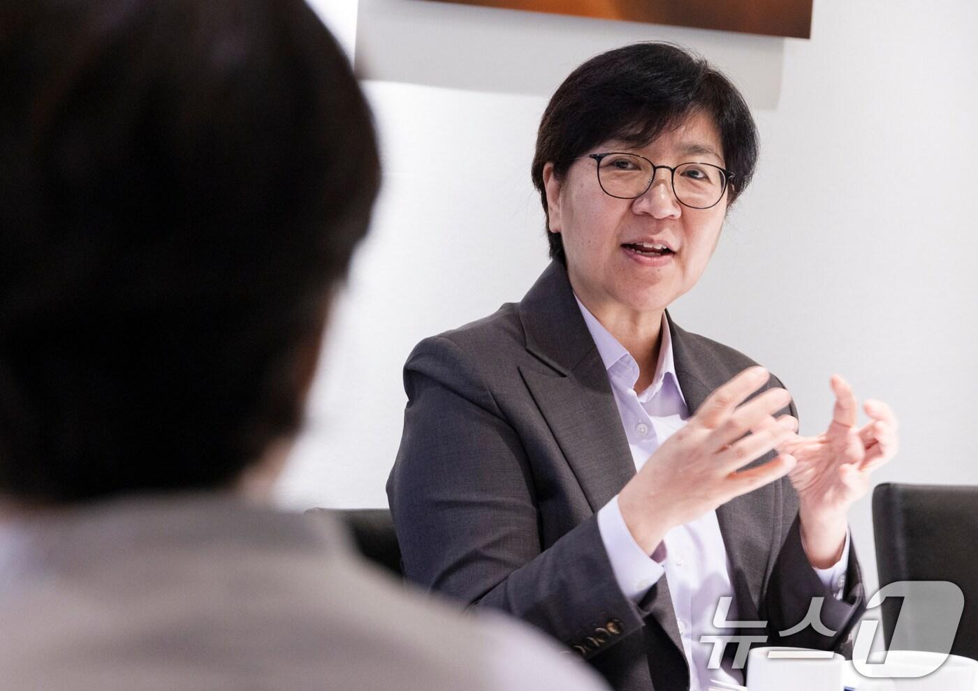 정은경 보건복지부 장관이 23일 서울 중구 컨퍼런스 하우스 달개비에서 장기요양 재택의료센터 전문가 간담회를 개최했다고 밝혔다. &#40;보건복지부 제공. 재판매 및 DB 금지&#41; 2025.9.23/뉴스1