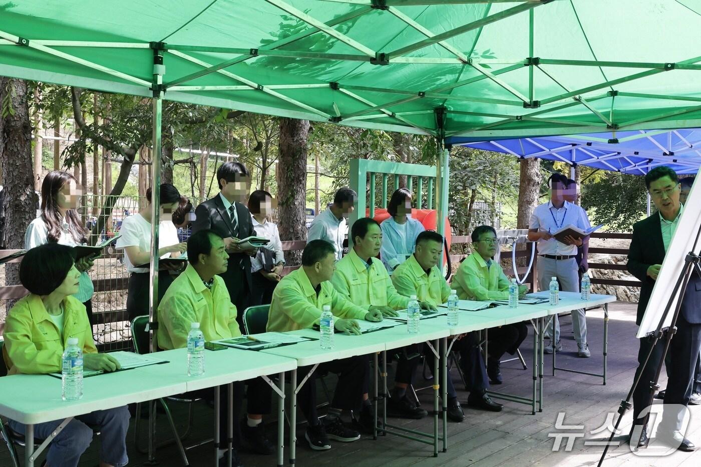 23일 전북 임실군의회가 주요사업장 3개소를 방문해 추진 현황을 점검하고 주민 의견을 청취했다.&#40;의회제공. 재판매 및 DB금지&#41;2025.9.23/뉴스1