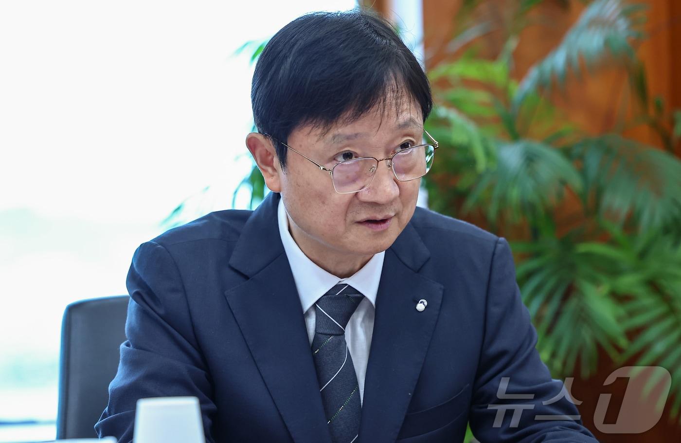 이찬진 금융감독원장이 23일 서울 영등포구 금융투자협회에서 열린 연구기관장과 간담회에서 모두발언을 하고 있다. 2025.9.23/뉴스1 ⓒ News1 김도우 기자