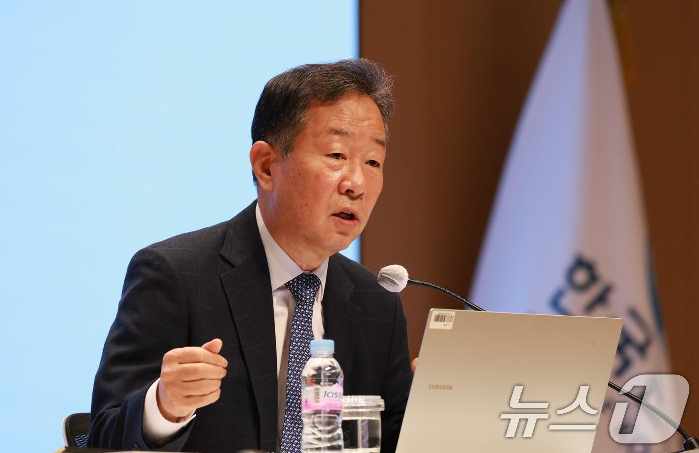 본문 이미지 - 황건일 한국은행 금융통화위원이 23일 서울 중구 한국은행 본부에서 개최된 기자간담회에서 발언하고 있다. (한국은행 제공. 재판매 및 DB 금지) 2025.9.23 ⓒ 뉴스1