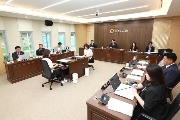 본문 이미지 - 충북도의회 교육위원회.(충북도의회 제공. 재판매 및 DB금지)/뉴스1