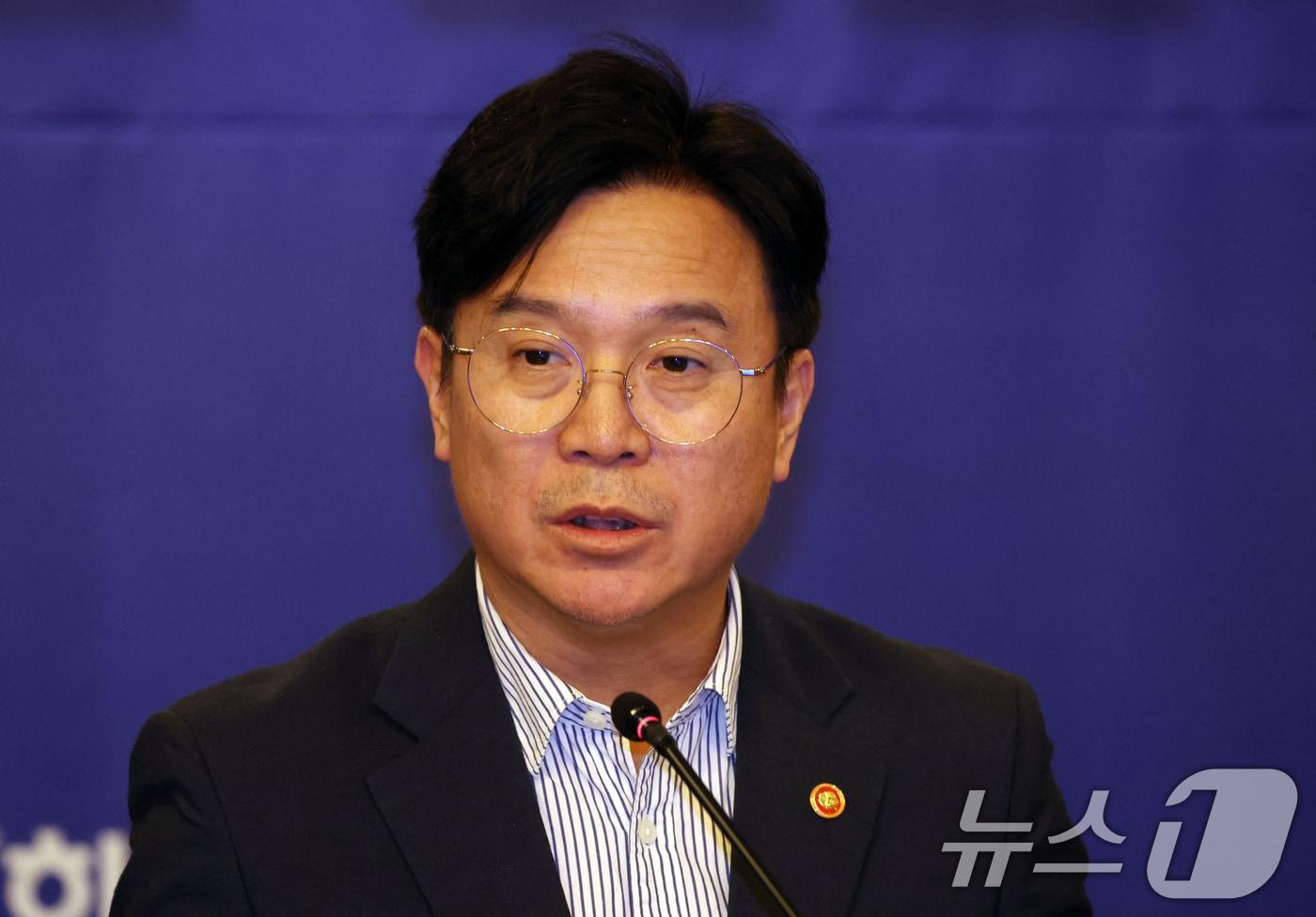 김영훈 고용노동부 장관 ⓒ News1 김명섭 기자