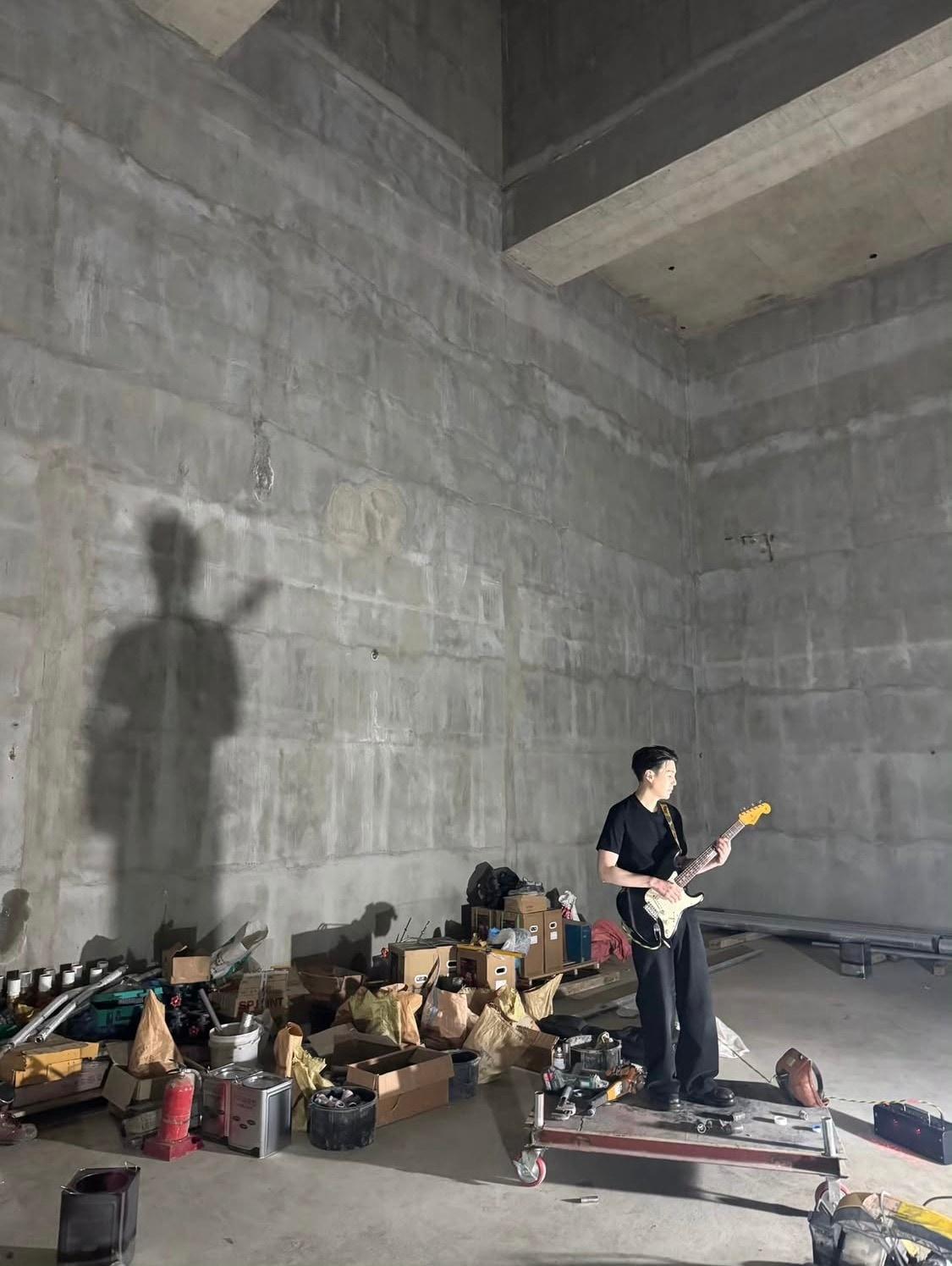 본문 이미지 - 슈가 인스타그램