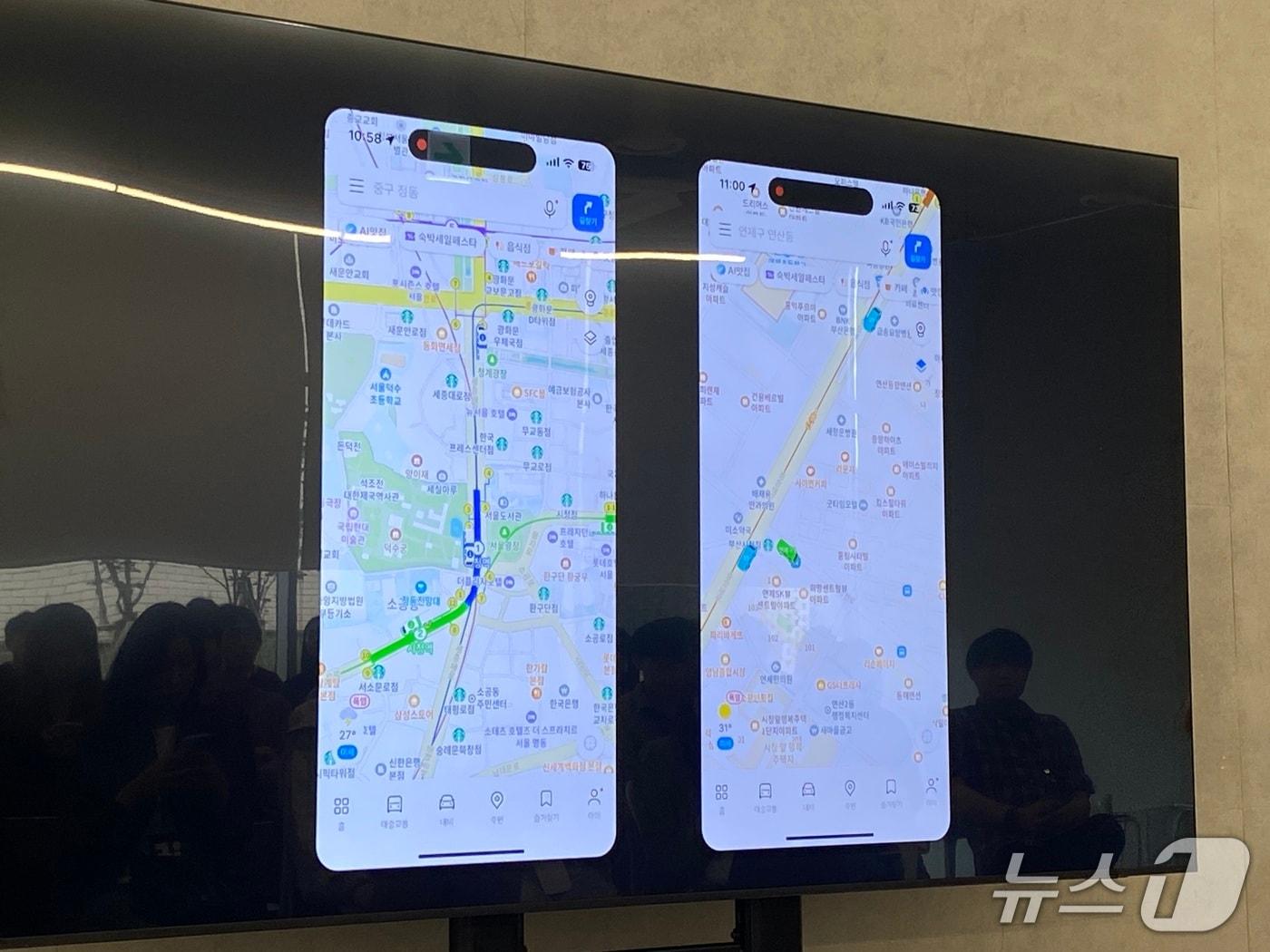 본문 이미지 - 손수경 카카오 리더와 정은주 개발자는 23일 경기 용인시 카카오AI캠퍼스에서 열린 개발자 콘퍼런스 &#39;이프 카카오&#39;&#40;if&#40;kakao&#41;25&#41;에서 카카오맵 초정밀 서비스의 향후 진화 방향을 발표했다. 2025.09.23. ⓒ 뉴스1 신은빈 기자