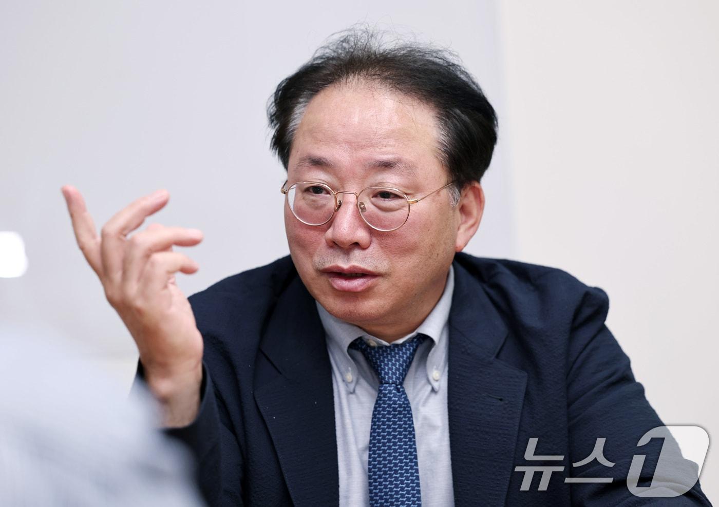 최대해 국립중앙의료원 중앙응급의료센터장이 23일 서울 중구 중앙응급의료센터에서 뉴스1과 인터뷰하고 있다. 2025.9.23/뉴스1 ⓒ News1 구윤성 기자