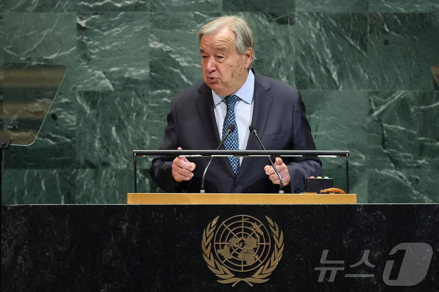 23일 뉴욕 유엔 본부에서 열린 유엔 총회&#40;UNGA&#41;에서 안토니우 구테흐스 유엔 사무총장이 연설하고 있다. 2025.9.23 ⓒ AFP=뉴스1