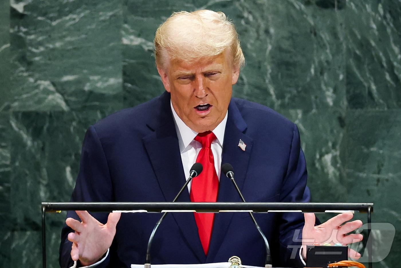 도널드 트럼프 미국 대통령이 23일&#40;현지시간&#41; 뉴욕 유엔본부에서 열린 제80차 유엔총회에서 연설하고 있다. 2025.9.23 ⓒ 로이터=뉴스1 ⓒ News1 강민경 기자