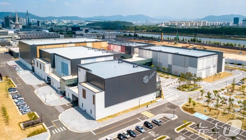 본문 이미지 - 대형 영상제작 스튜디오 '스튜디오 큐브'