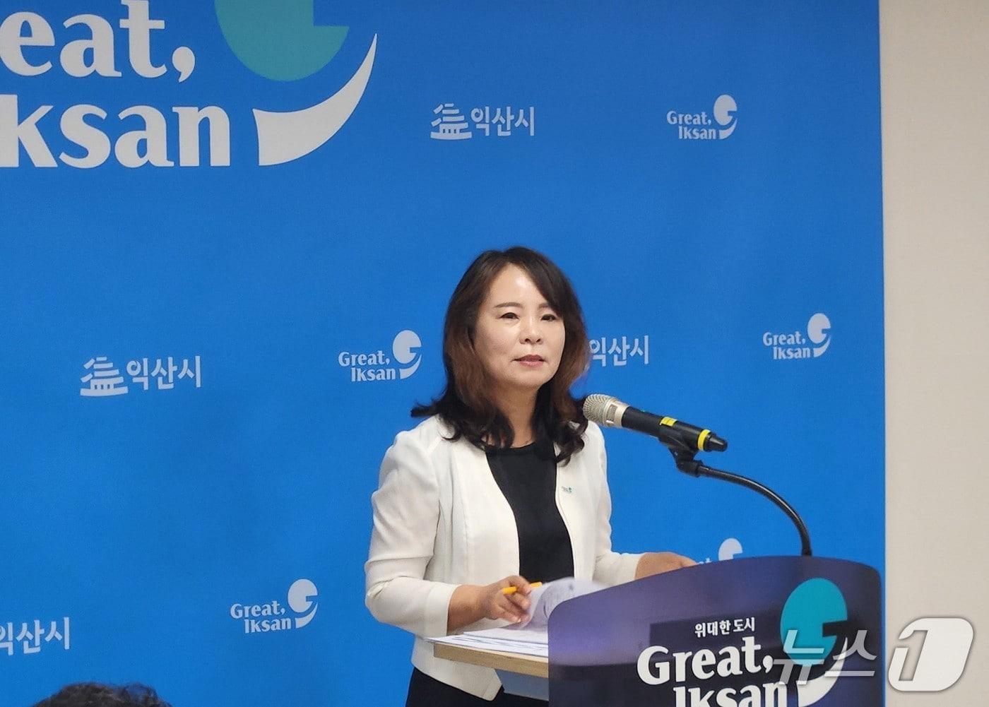 본문 이미지 - 24일 김영희 익산시 기획안전국장이 정례브리핑을 열고 '추석 연휴 종합대책'을 발표했다.(익산시 제공. 재판매 및 DB 금지)