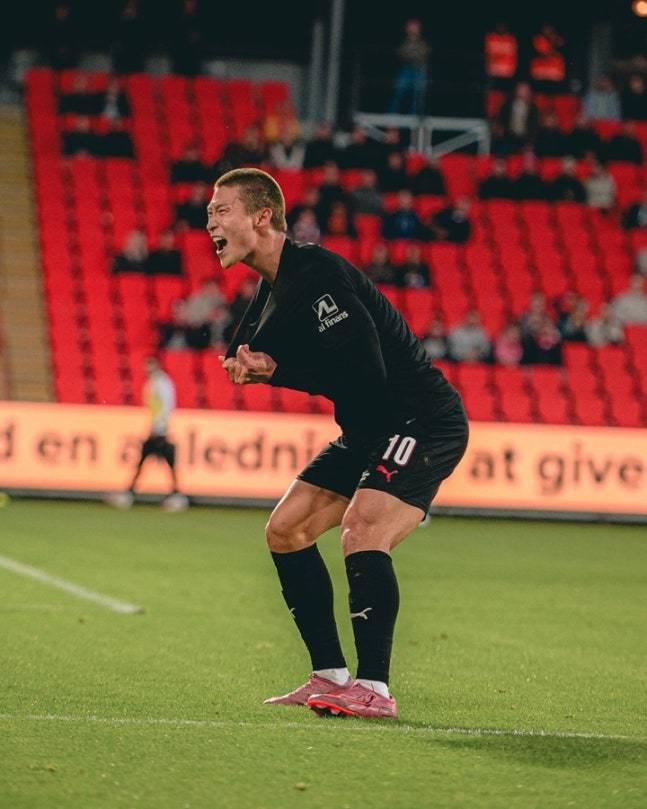 본문 이미지 - 부상을 딛고 복귀해 골을 터뜨린 조규성&#40;미트윌란 SNS 캡처&#41;