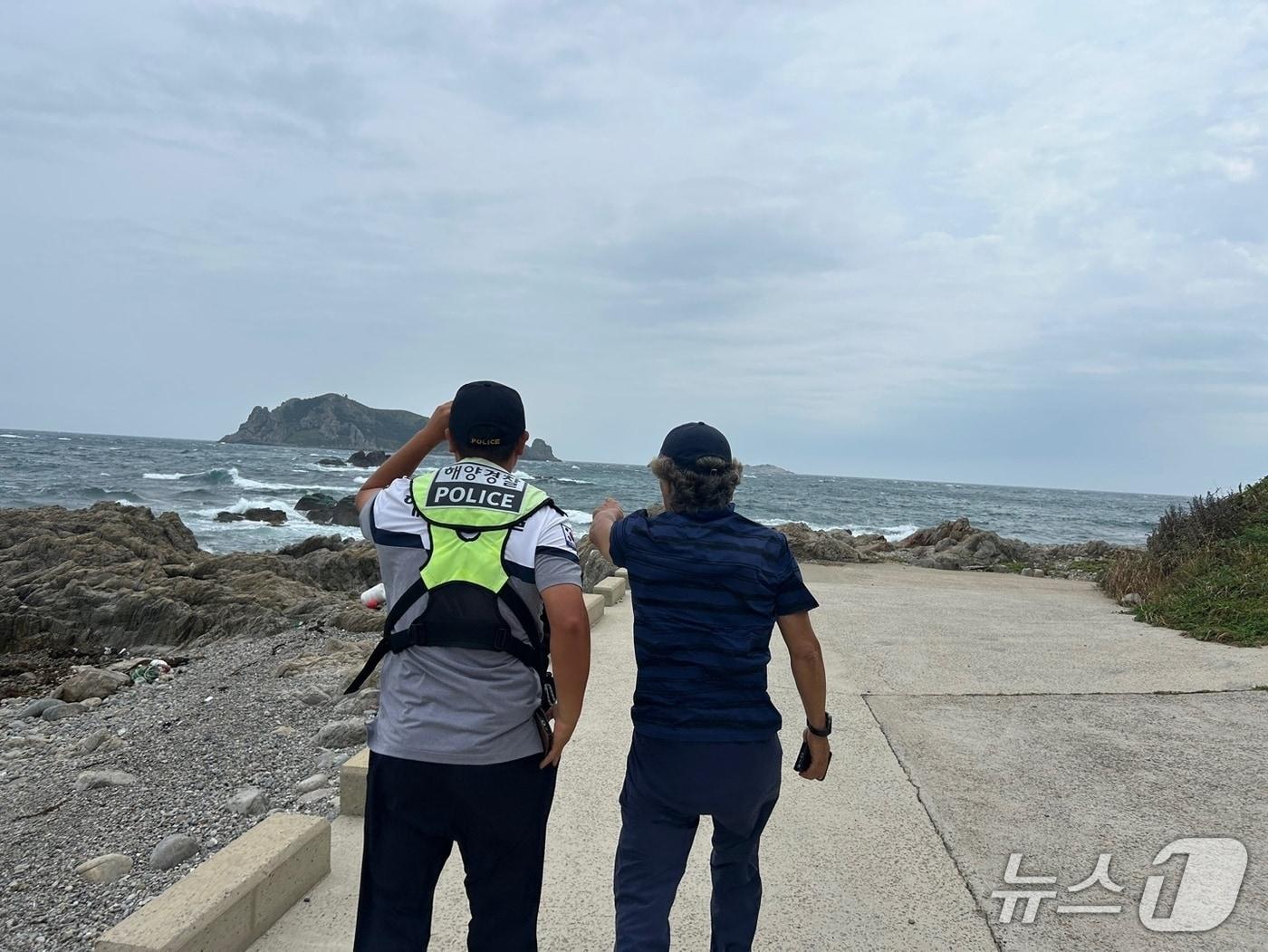 본문 이미지 - 제주지방해양경찰청의 연안 안전점검.(제주해경청 제공. 재판매 및 DB 금지)