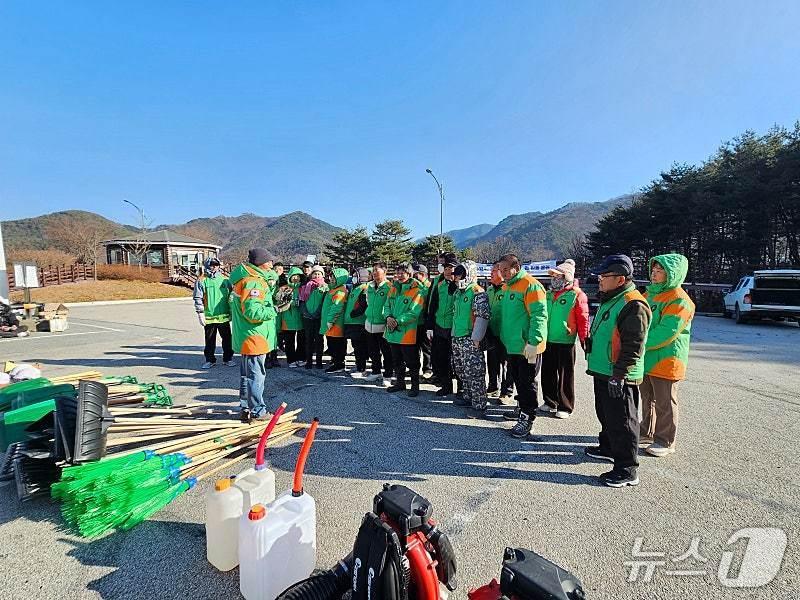 본문 이미지 - 인제군 자율방재단 활동사진.&#40;인제군 제공. 재판매 및 DB금지&#41;/뉴스1