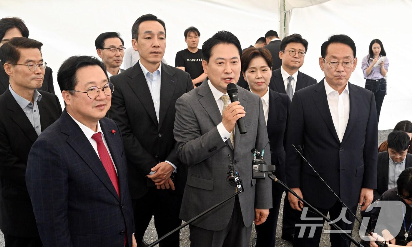 장동혁 국민의힘 대표가 24일 대전 유성구 나노반도체 국가산단 부지를 방문해 발언하고 있다. 2025.9.24/뉴스1 ⓒ News1 김기태 기자