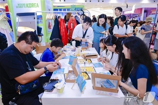 본문 이미지 - 홍콩 K-관광 로드쇼 부산 홍보부스 운영현장 모습.(부산관광공사 제공. 재판매 및 DB 금지)