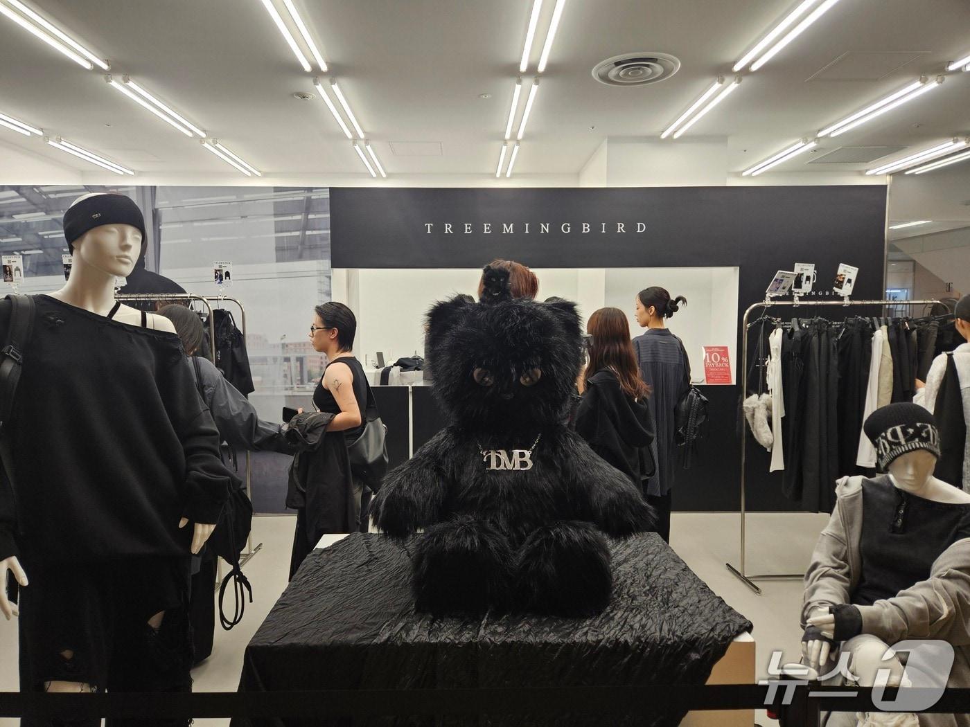 본문 이미지 - 19일 일본 도쿄 소재 파르코 백화점에서 트리밍버드의 팝업스토어가 열렸다.ⓒ 뉴스1/김진희 기자.