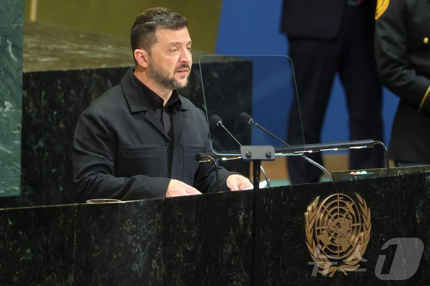   24일 미국 뉴욕 유엔본부에서 열린 유엔 총회&#40;UNGA&#41;에서 연설 중인 볼로디미르 젤렌스키 우크라이나 대통령. ⓒ AFP=뉴스1