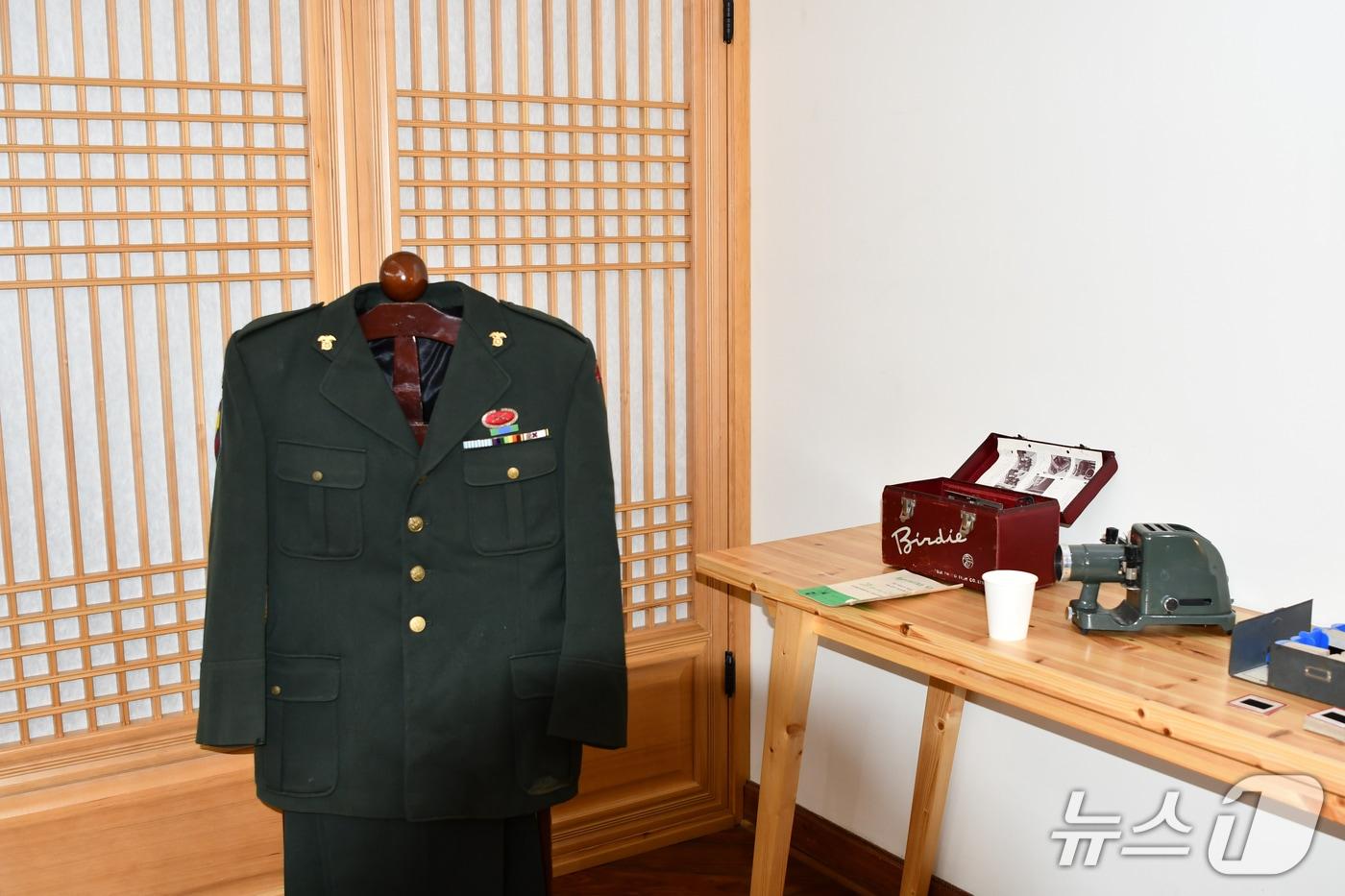 콜롬비아 6·25전쟁 참전용사 고&#40;故&#41; 호세 M. 카스티요 셀리스의 유물. 2025.09.25. &#40; 전쟁기념사업회 제공&#41;