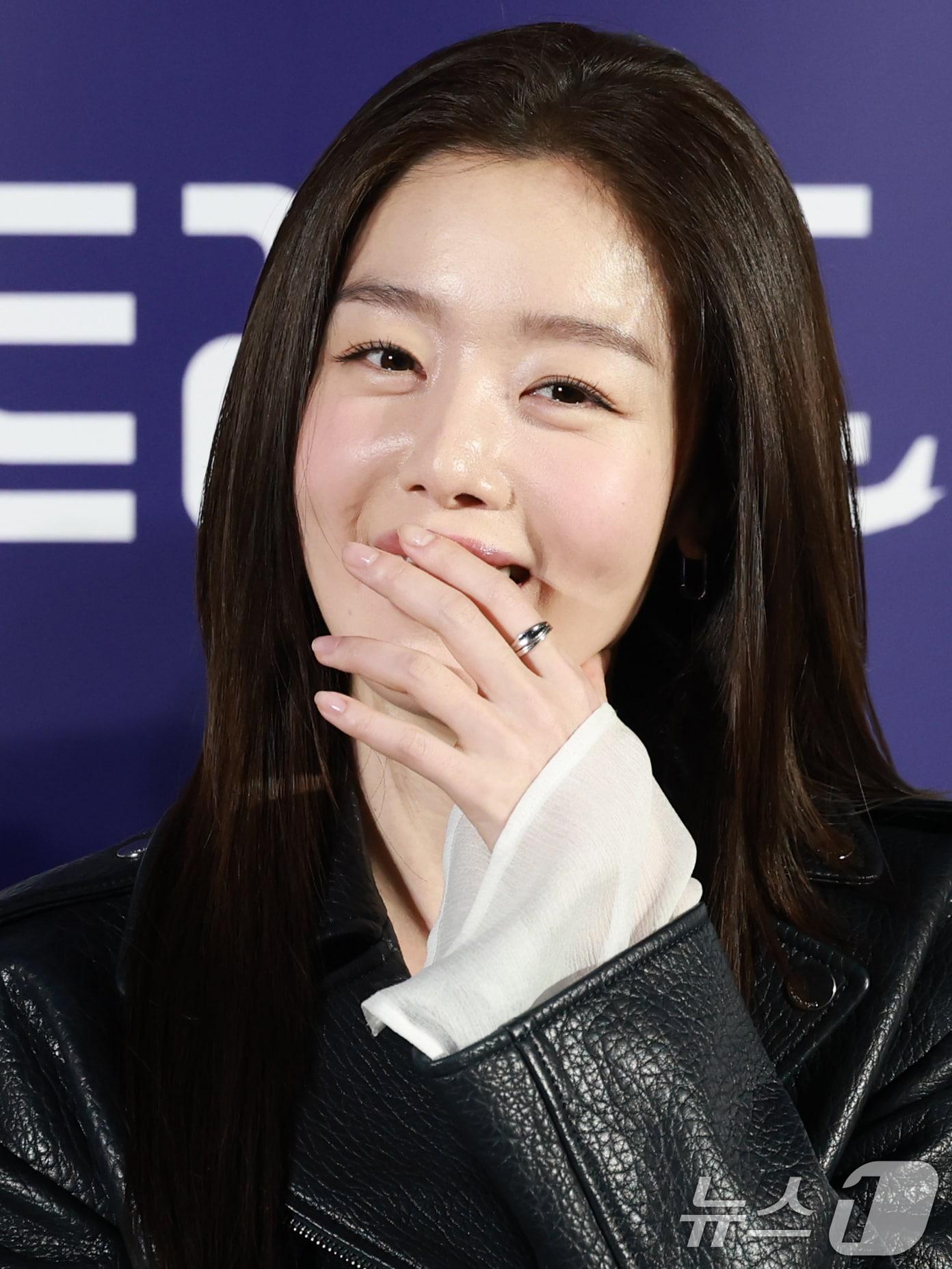 본문 이미지 - 배우 한선화가 25일 오전 서울 용산구 CGV용산아이파크몰에서 열린 영화 '퍼스트 라이드'(감독 남대중) 제작보고회에 참석해 미소를 짓고 있다. '퍼스트 라이드'는 끝을 보는 놈 태정(강하늘 분), 해맑은 놈 도진(김영광 분), 잘생긴 놈 연민(차은우 분), 눈 뜨고 자는 놈 금복(강영석 분), 사랑스러운 놈 옥심(한선화 분)까지 뭉치면 더 웃긴 24년 지기 친구들이 첫 해외여행을 떠나는 코미디 영화다. 2025.9.25/뉴스1 ⓒ News1 권현진 기자