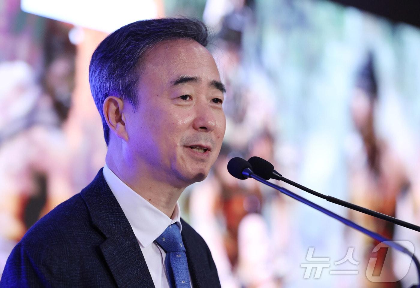 임문영 국가인공지능전략위원회 부위원장이 25일 서울 소공동 롯데호텔에서 &#39;AX 시대, 유통의 패러다임 전환&#39;을 주제로 열린 &#39;2025 뉴스1 미래유통혁신포럼&#40;RFIF&#41;&#39;에서 기조강연을 하고 있다. 2025.9.25/뉴스1 ⓒ News1 박지혜 기자