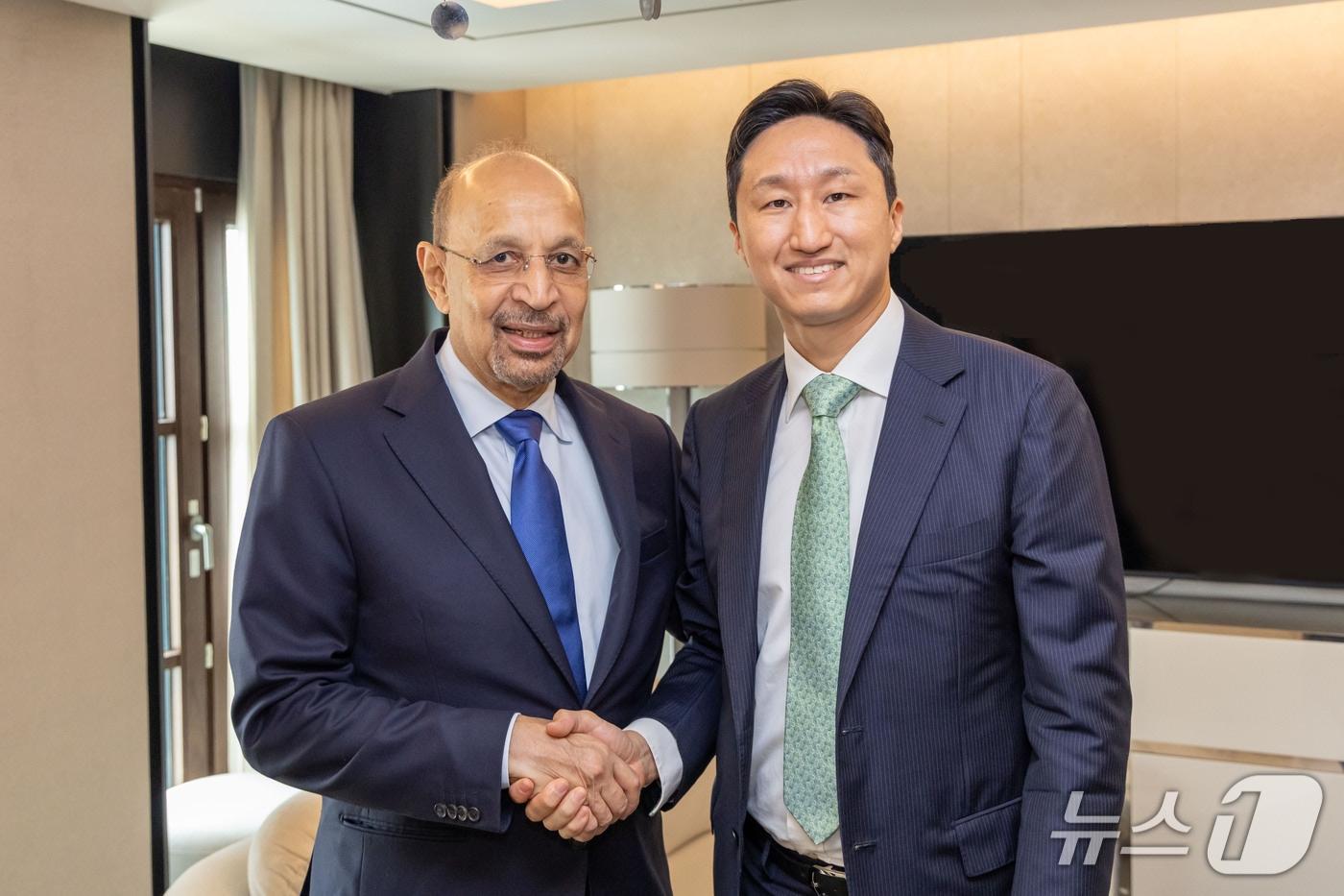 정기선 HD현대 수석부회장과 칼리드 알팔리 사우디아라비아 투자부 장관(HD현대 제공)