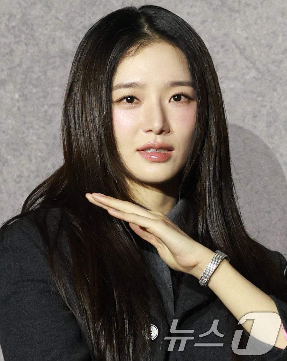 본문 이미지 - 배우 박규영이 25일 오후 서울 광진구 자양동 롯데시네마 건대입구점에서 열린 넷플릭스 영화 ‘사마귀’ 제작보고회에 참석해 포즈를 취하고 있다. 2025.9.25/뉴스1 ⓒ News1 권현진 기자