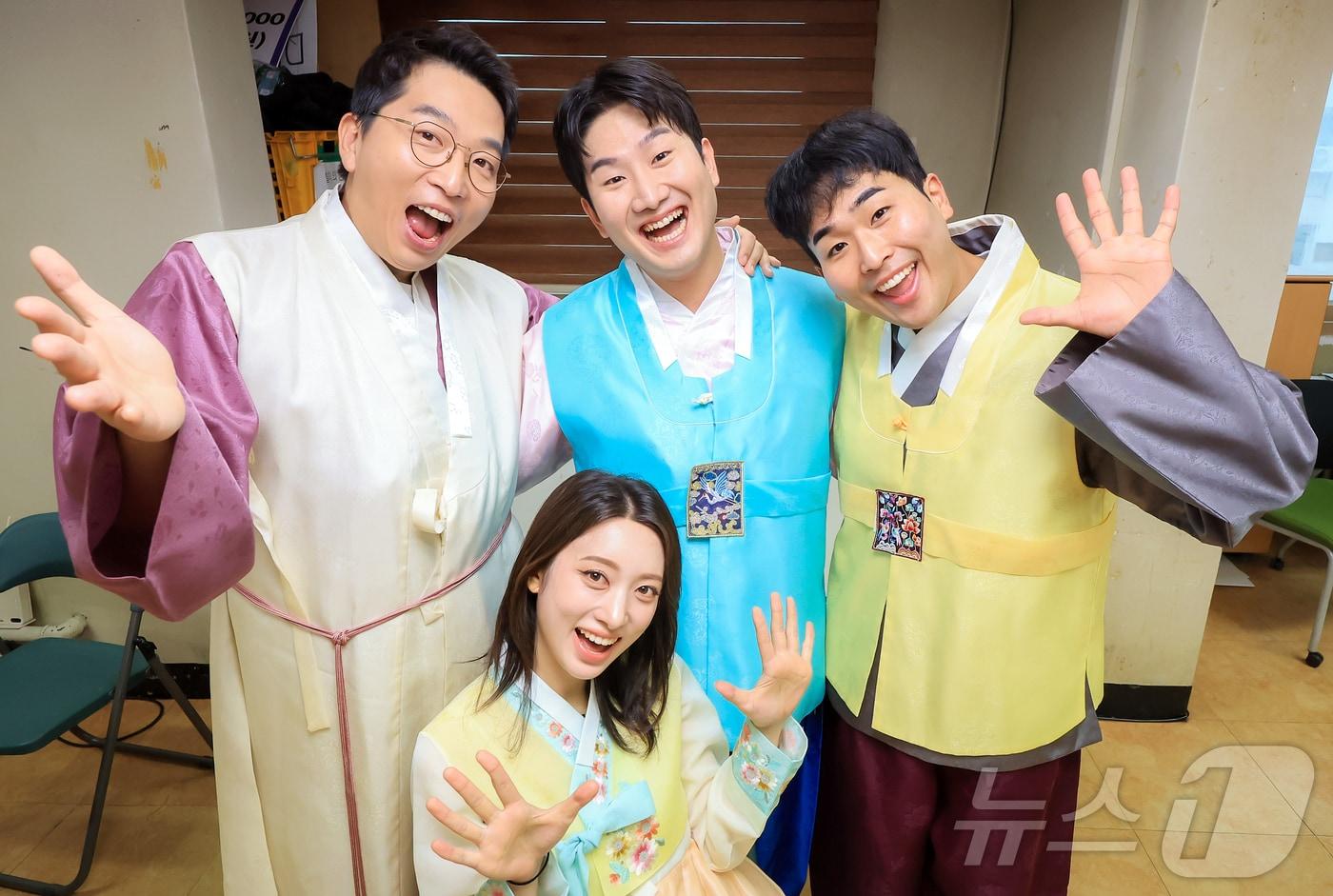 KBS2TV 개그콘서트에 출연 중인 정범균&#40;왼쪽부터&#41;, 손민경, 오민우, 장현욱 / 뉴스1 ⓒ News1 김진환 기자