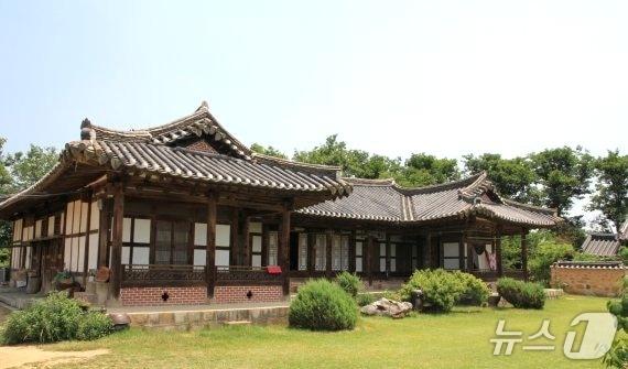 본문 이미지 - 국가민속문화재 134호 선병국 가옥(보은군 제공. 재판매 및 DB금지) /뉴스1 