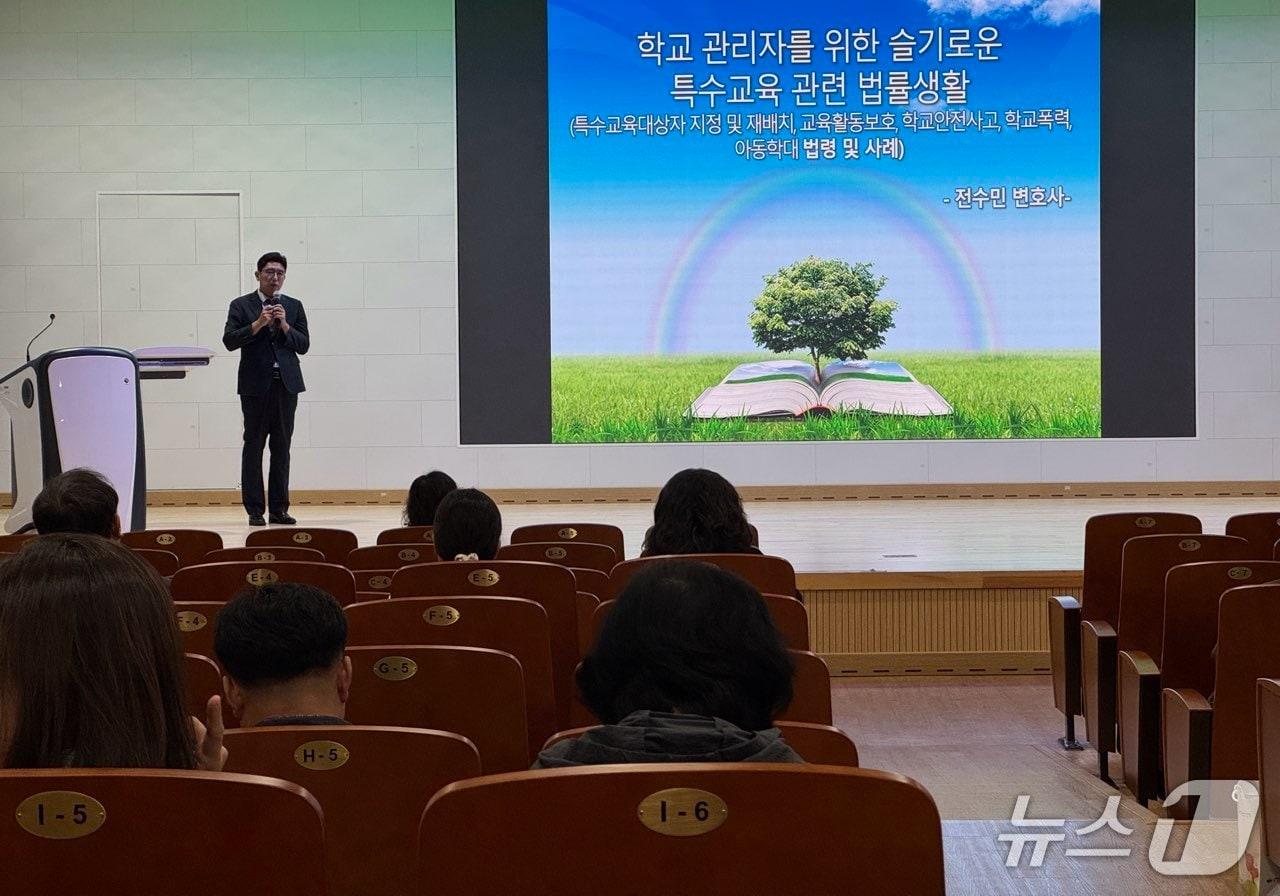 본문 이미지 - 강원중등교장협의회, 원주 섬강고서 강원 미래 교육 방향 논의.(강원교육청 제공,재판매 및 DB금지)