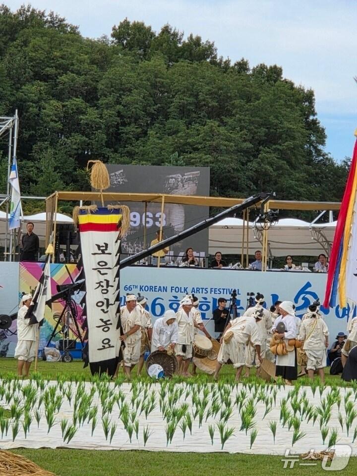 본문 이미지 - 충북 보은군 장안농요  경연 장면/ 뉴스1 장인수 기자 