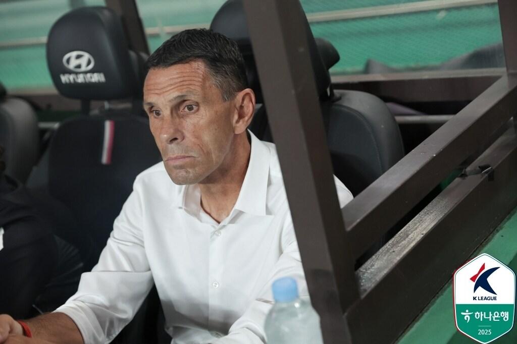 본문 이미지 - 거스 포옛 전북 감독&#40;한국프로축구연맹 제공&#41; 