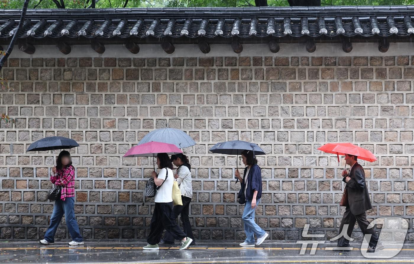 비오는 거리 자료사진 ⓒ News1 김성진 기자