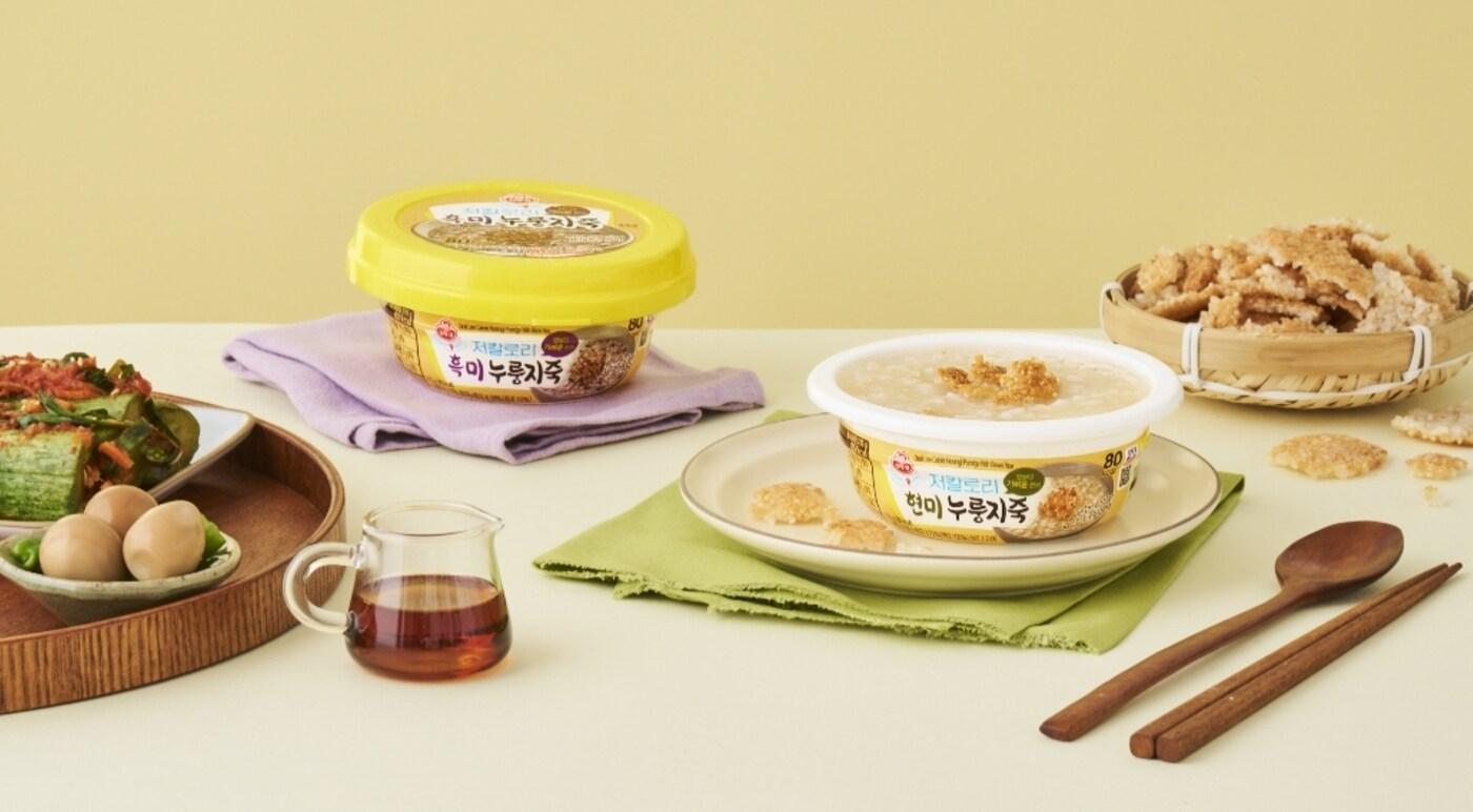 오뚜기 라이트앤조이 누룽지죽 2종 연출컷.(오뚜기 제공)
