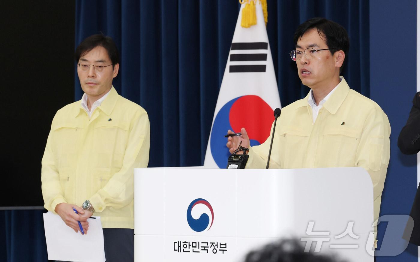 김민재 행정정안전부 차관이 29일 오후 세종시 정부세종청사에서 국가정보자원관리원&#40;국정자원&#41; 행정정보시스템 화재 관련 브리핑을 하고 있다. 2025.9.29/뉴스1 ⓒ News1 김기남 기자