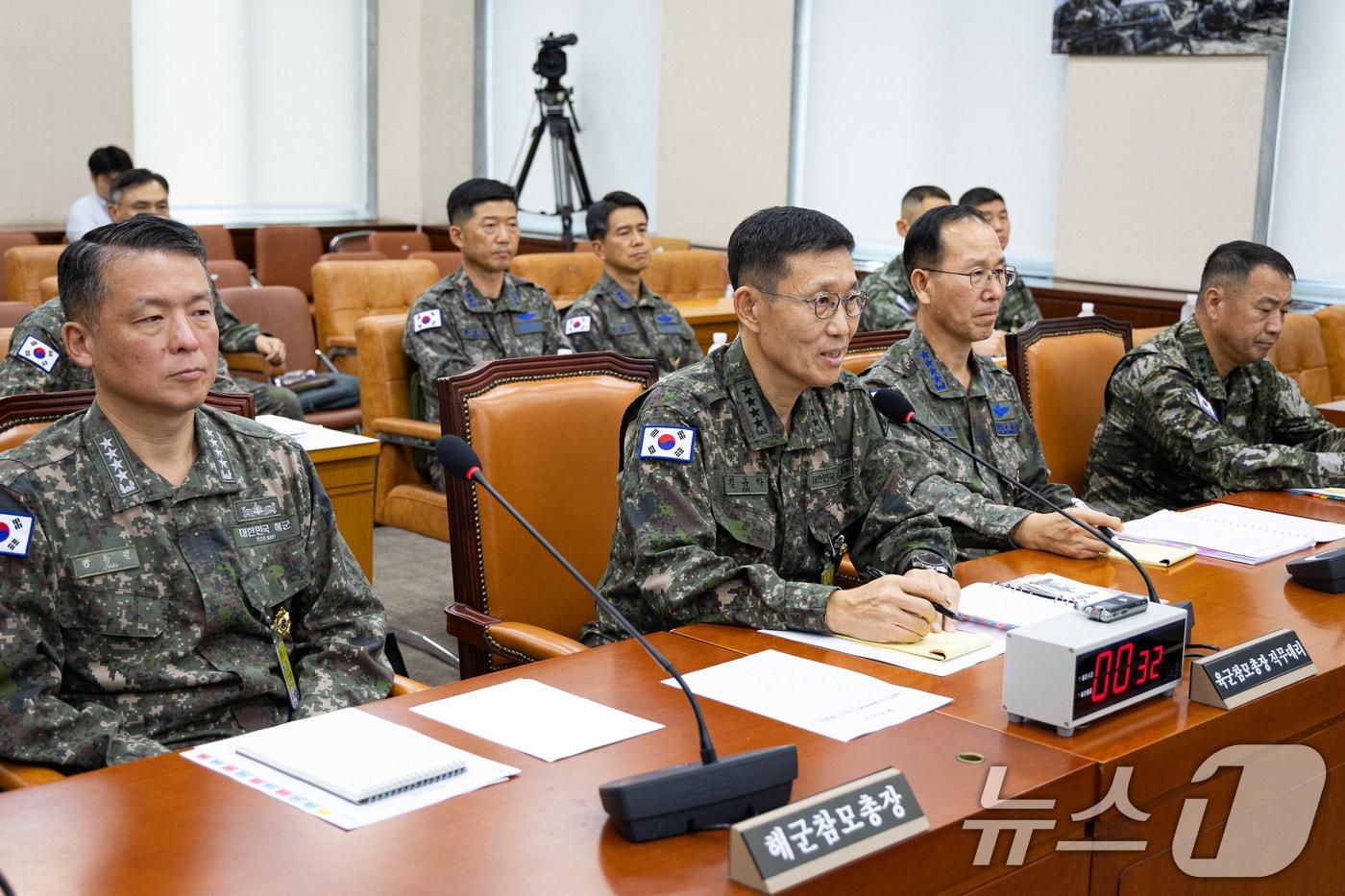 김규하 육군참모총장이 29일 서울 여의도 국회에서 열린 제429회 국회&#40;정기회&#41; 국방위원회 제4차 전체회의에 출석해 의원들의 자료 요구에 답변하고 있다. 2025.9.29/뉴스1 ⓒ News1 유승관 기자