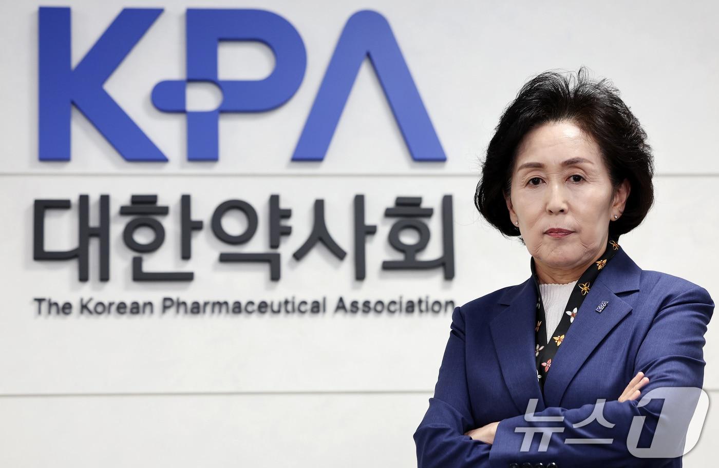 권영희 대한약사회 회장이 29일 서울 용산구에서 뉴스1과 인터뷰를 갖고 있다. 2025.9.29/뉴스1 ⓒ News1 이호윤 기자