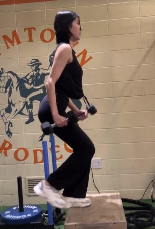 본문 이미지 - 가수 권은비 인스타그램