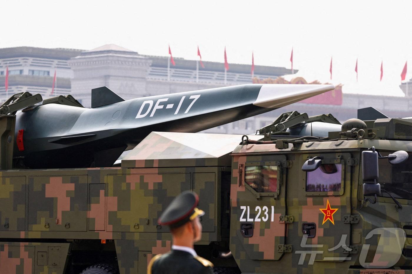 중국 전승절 80주년 열병식에서 공개한 미사일 둥펑-17 ⓒ 로이터=뉴스1 ⓒ News1 김초희 디자이너